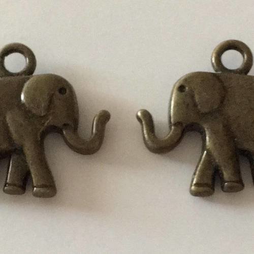 Lot de 2 pendentifs/breloques éléphant (bronze)  -