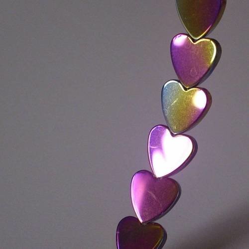 5 perles hématites coeur multicolore