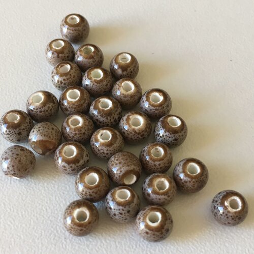 10 perles rondes en porcelaine  6 mm - (beige)