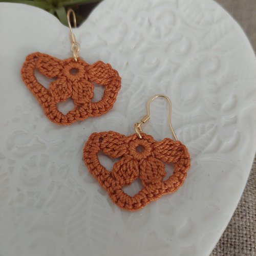 Boucles d'oreilles en crochet - orchid