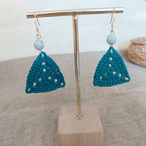 Boucles d'oreilles en crochet - granny triangle