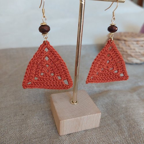 Boucles d'oreilles en crochet - granny triangle