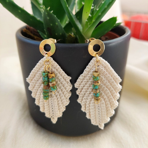 Boucles d'oreilles en crochet - feuillage et perles