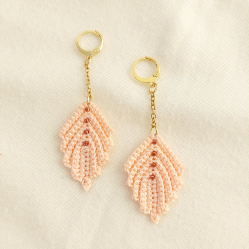 Boucles d'oreilles en crochet - feuillage et perles