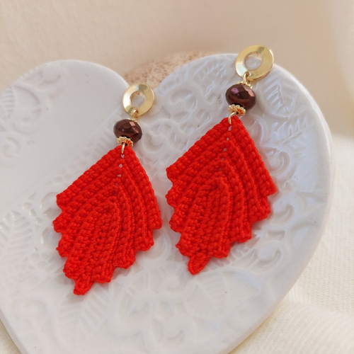 Boucles d'oreilles en crochet - feuillage et perles