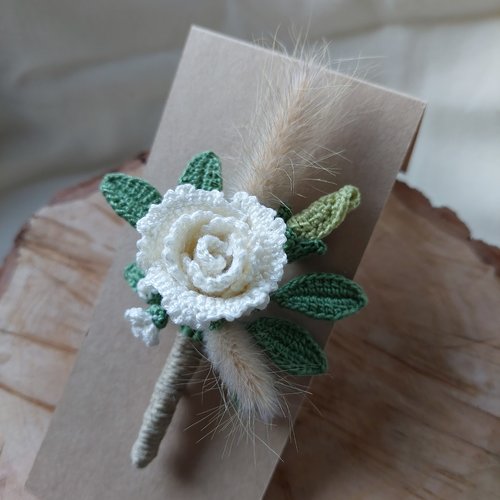 Boutonnière lisianthus - mylia
