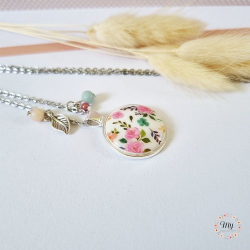 Collier secret de roses