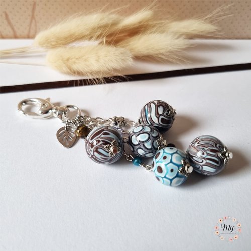 Bijou de sac 5 perles bleu choco feuille et fleur 2
