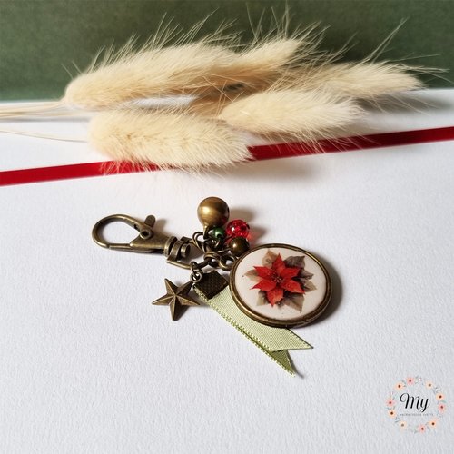 Bijou de sac "étoile de noël"