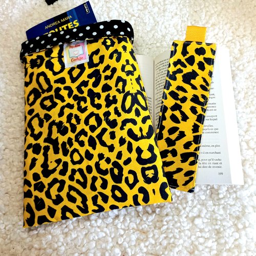 Pochette + marque page offert pour livre, réversible, housse liseuse, protection livre format broché, idée de cadeau pour lecteur,
