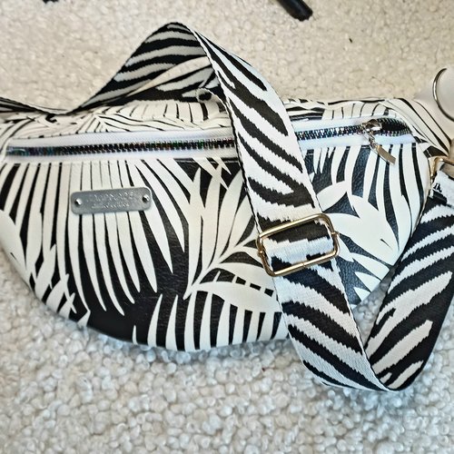 Vendu sac banane simili cuir blanc/noir feuillages, banane bandoulière, elégance et solidité réunie, cadeau pour épouse, maman