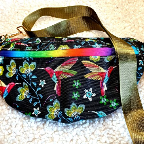 Sac banane simili cuir noir colibris, sac banane bandoulière amovible cadeau anniversaire épouse, maman mamie
