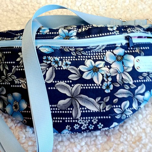 Sac banane tissu imprimé hibiscus- élégant,pratique, bohème pour toutes les occasions! banane ventre, cadeau anniversaire,