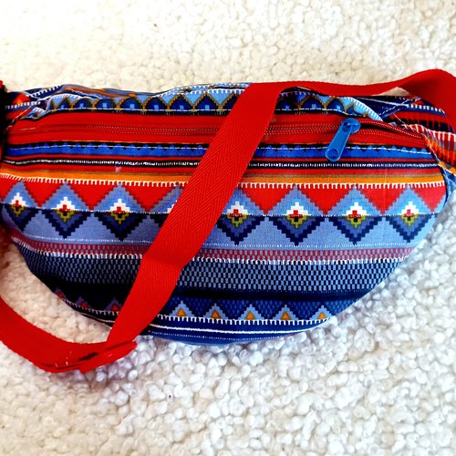 Sac banane motifs aztèques incas péruviens. découvrez l'essence de la culture aztèque, banane bandoulière,