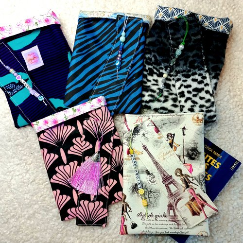Pochette + marque page pour livre, réversible, housse liseuse, protection livre format poche, cadeau maîtresse