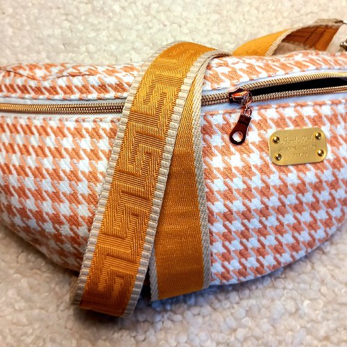 Sac banane en tissu pied de poule rose saumon/blanc - élégance intemporelle pour toute saison! cadeau pour épouse, maman