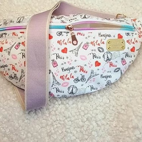 Sac banane paris en tissu coton blanc avec motifs et écritures parisiennes - élégance urbaine, praticité, pour épouse, maman, mamie