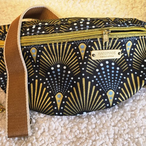 Sac banane en tissu wax femme bleu/noir/doré, artisanat africain, sac banane bandoulière, cadeau de noël
