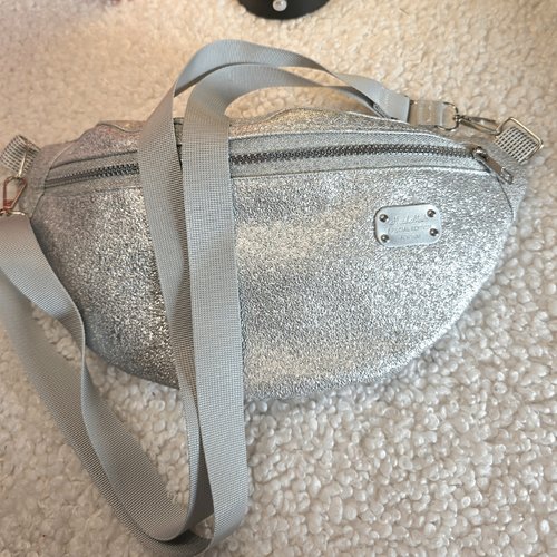 Sac banane simili cuir argenté paillettes, sac bandoulière réglable, sac banane de ville,sac festif noël, nouvel an