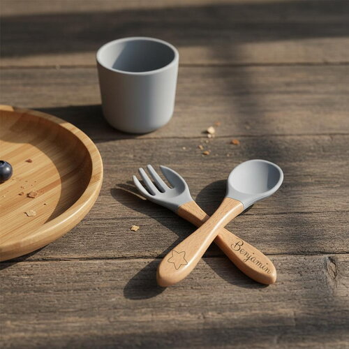 Set couverts gris bleu, bois et silicone personnalisés pour enfants
