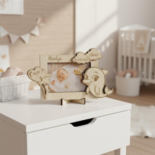 Cadre photo de naissance personnalisé en bois – décor petit dauphin