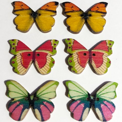Lot de 6 boutons bois , bouton deux trous ,button, papillon, butterfly