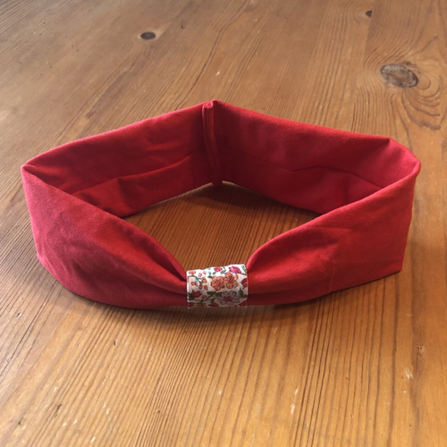 Headband, bandeau en jersey, rouge avec ruban fleurs, femme ou enfant