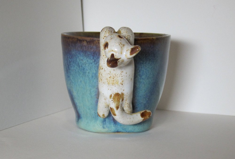 Sur Commande Petit Mug En Gres Avec Chat Suspendu Mug Poterie Tasse Chat Un Grand Marche