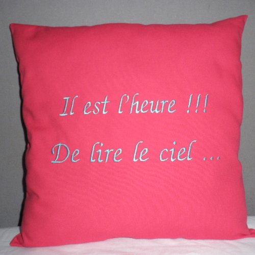 Coussin avec broderie personnalisée
