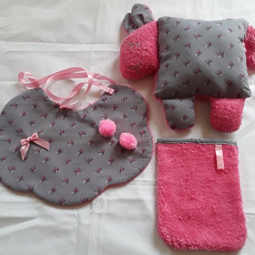 Bavoir,doudou et gant de toilette