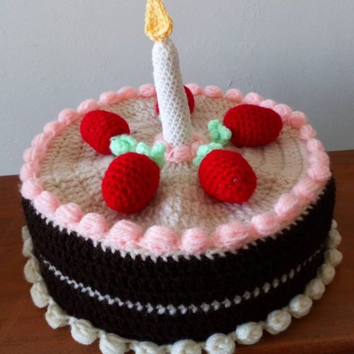 Gateau D Anniversaire En Crochet Un Grand Marche