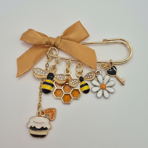 Broche abeille poétique – bijou fantaisie unique fait main, cadeau femme maman amie