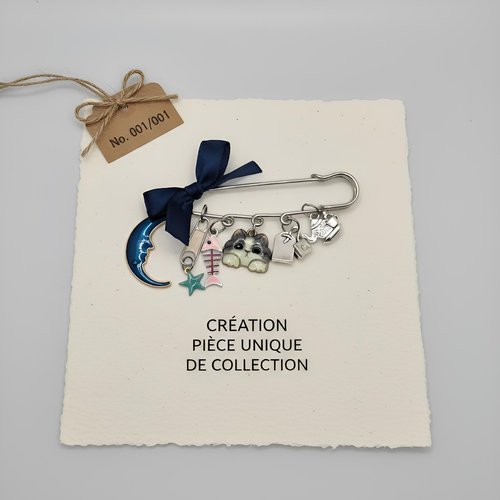 Broche chat talisman – pins chat fantaisie en métal et émail – idée cadeau femme original anniversaire ou noël