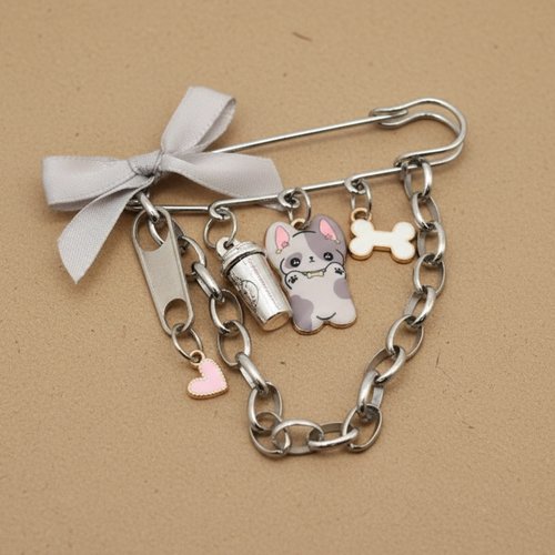 Broche chien fidèle “forever toutou” – hommage à son animal, bijou souvenir, breloques émail, métal argenté fait main