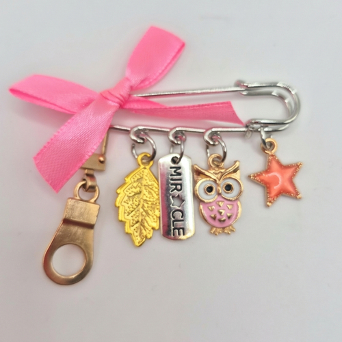 Broche porte-bonheur hibou étoile – bijou artisanal fait main – idée cadeau femme – boîte cadeau