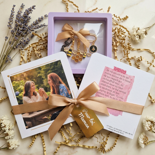 Broche abeille maman dorée – bijou artisanal fait main – cadeau symbolique plein d’amour