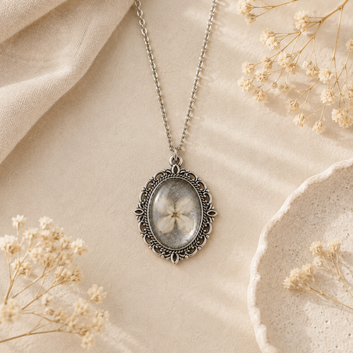 Collier lilas séchée – pendentif botanique argenté – bijou fait main