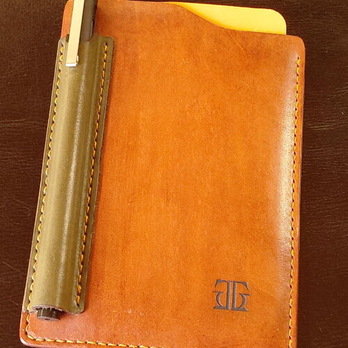 Couvre carnet a6 cuir tannage végétal fait main (stylo et carnet inclus) | étui d'atelier bloc-notes field notes artisanat françaisdumas
