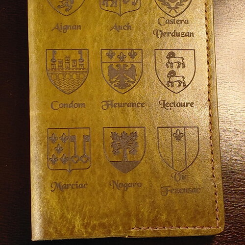 Couvre carnet a6 cuir tannage végétal fait main (carnet inclus).