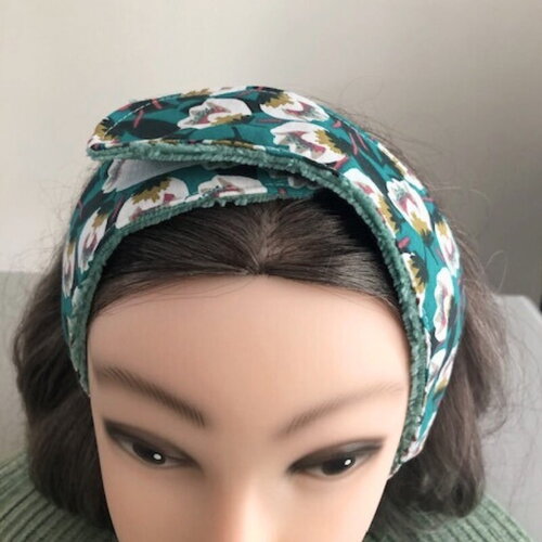 Bandeau démaquillant pour soin du visage