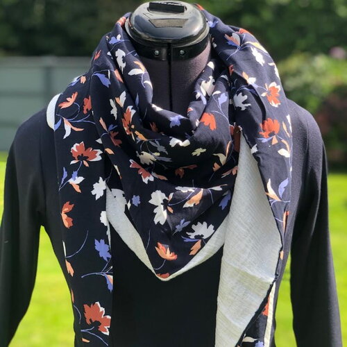 Chèche femme, chèche réversible, foulard triangle en viscose floral et double gaze à rayure lurex