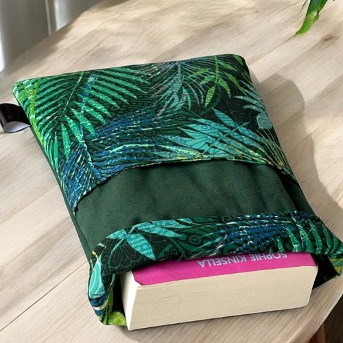 Pochette à livre en tissu avec poche avant – étui protecteur fait main pour roman de poche et liseuse