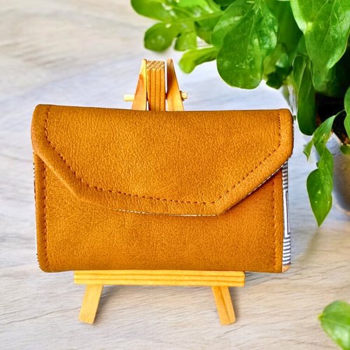 Porte-cartes homme, fermeture magnétique, simili cuir marron