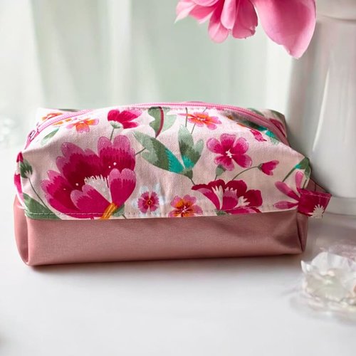 Trousse de toilette rectangulaire rose, imperméable à l'intérieur avec poignée