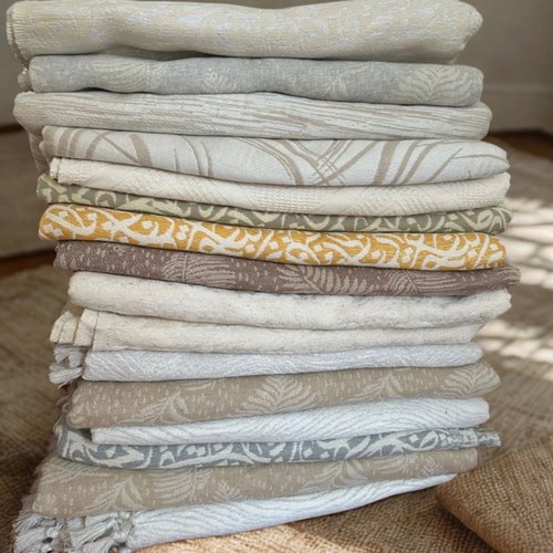 Jeté de lit ou de canapé artisanale 100%  coton provenant de la tunisie
