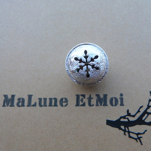 Grelot métal argent pailleté