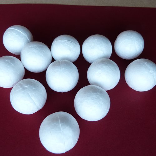 12 boules 3 cm