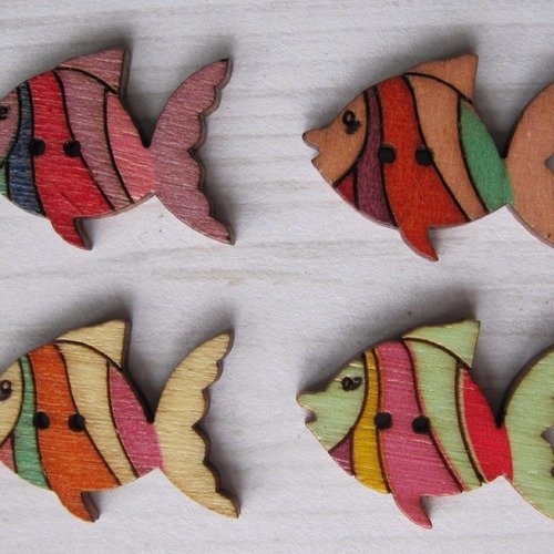 Lot de 4 boutons poissons multicolores ( couleur mixte )