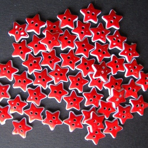 Lot de 10 boutons étoiles de noël acryliques rouge