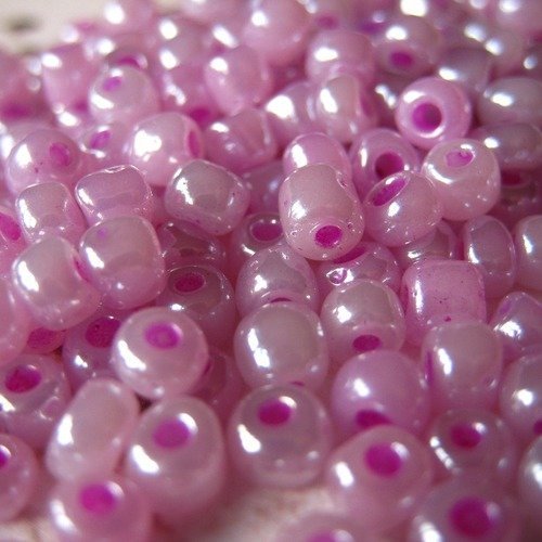 Perles rocailles en verre de 4 mm ( couleur 2 )